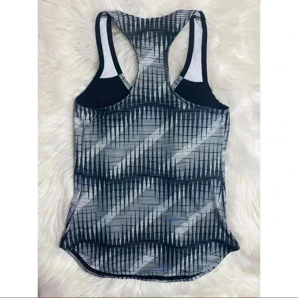 Like New Nike Tank - Picture 2 of 3
